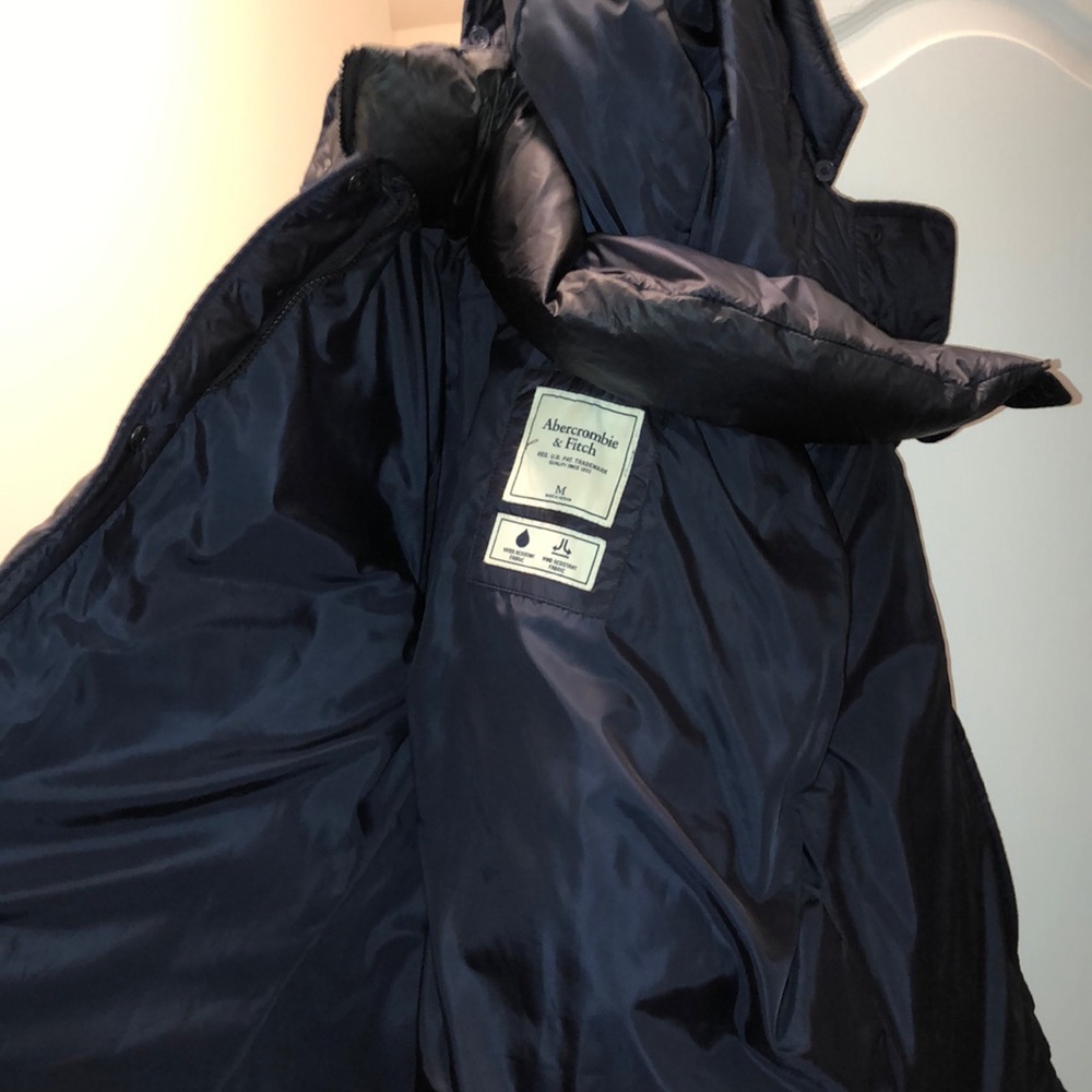 Coat - Picture 2 of 3